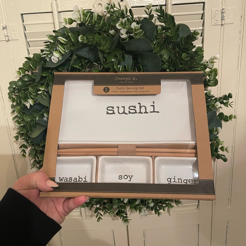 NIB Sushi Serving Set